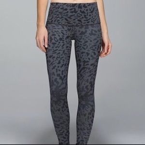Lululemon high waisted leopard print pant